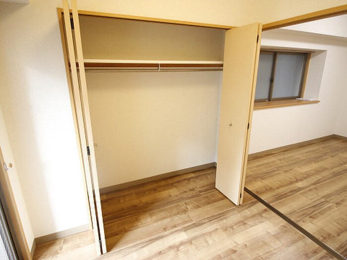 物件内観写真11　(収納)