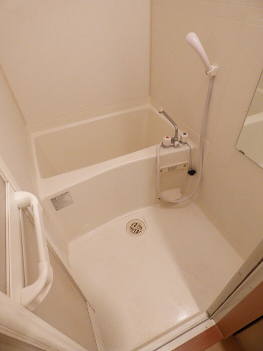 物件内観写真12　(バス／シャワールーム等)