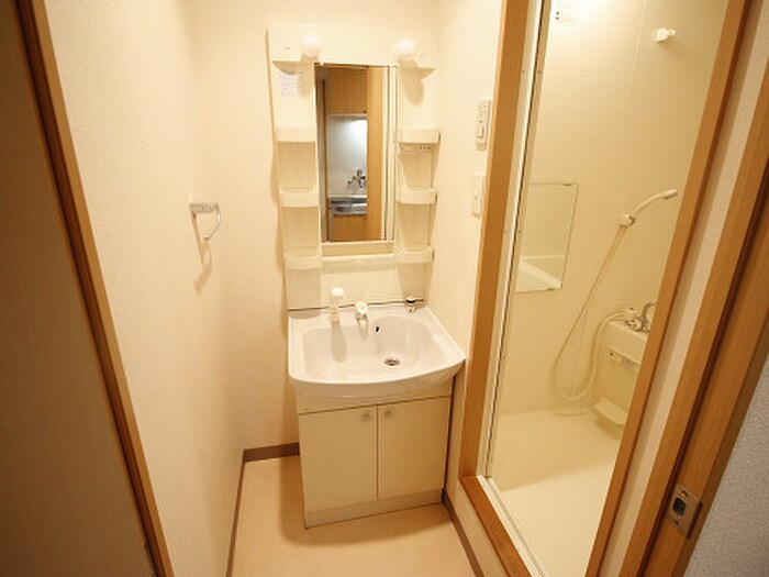 物件内観写真14　(洗面)