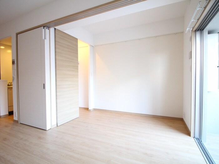 物件内観写真9　(居室)