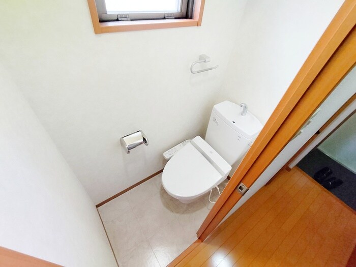 物件内観写真9　(トイレ)