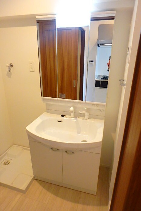 物件内観写真9　(洗面)