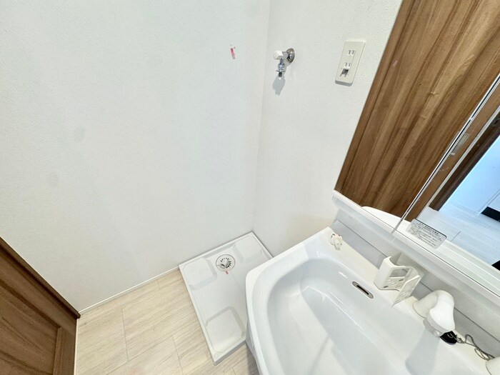 物件内観写真12　(洗濯機置場)