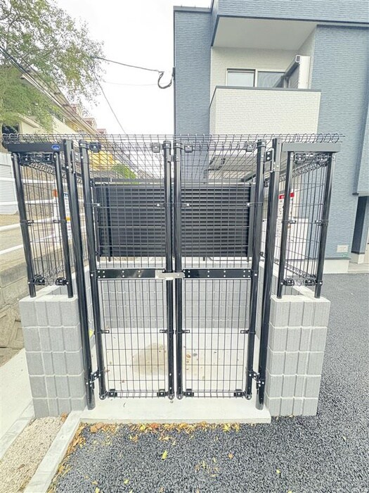 物件外観写真6　(建物設備)