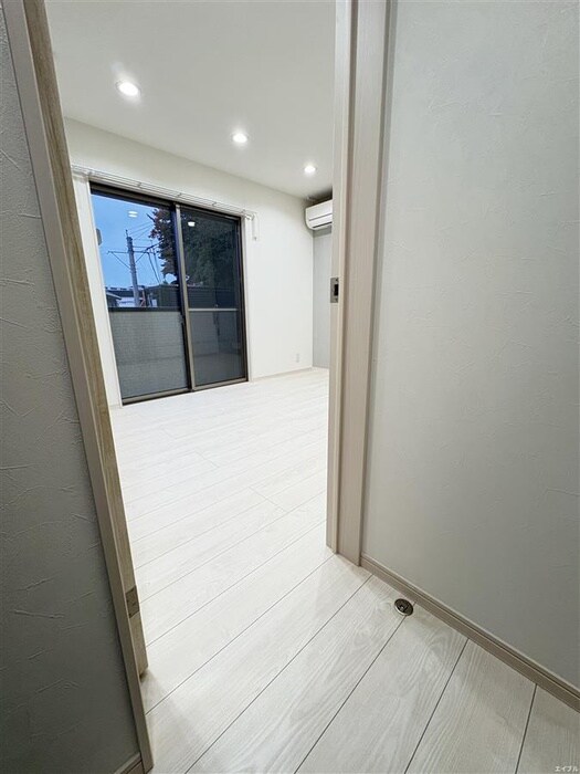 物件内観写真18　(廊下)