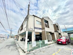 ロイヤルシティ水巻駅前外観写真