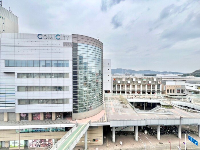 物件内観写真16　(室内からの展望)