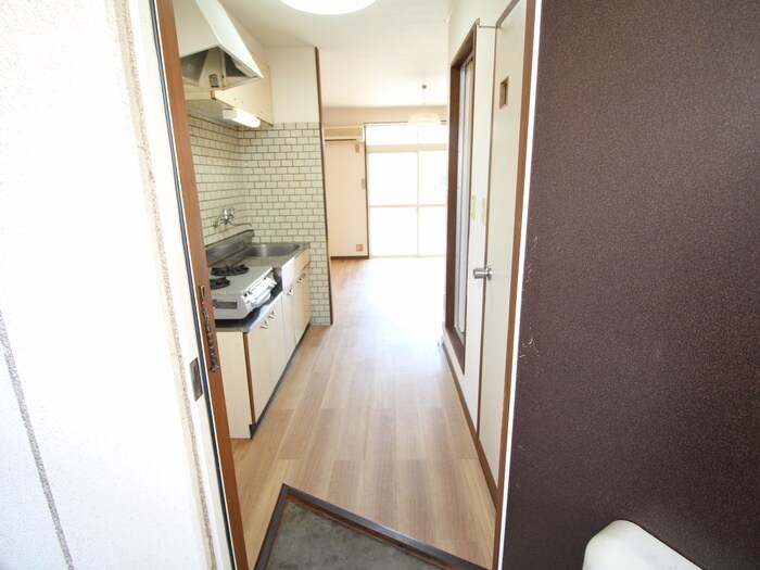 物件内観写真19　(廊下)