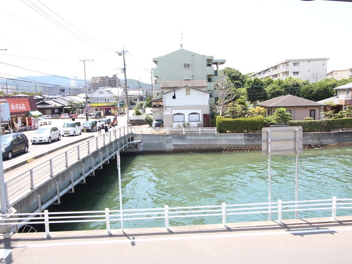 物件内観写真21　(室内からの展望)