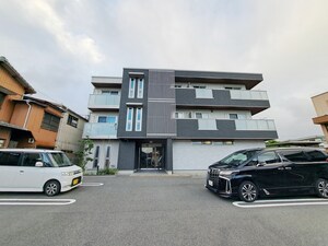 クレスト則松外観写真