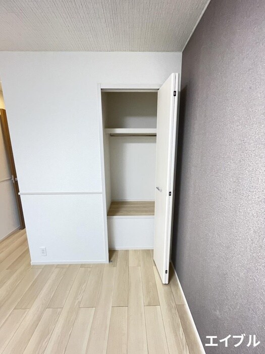 物件内観写真12　(収納)