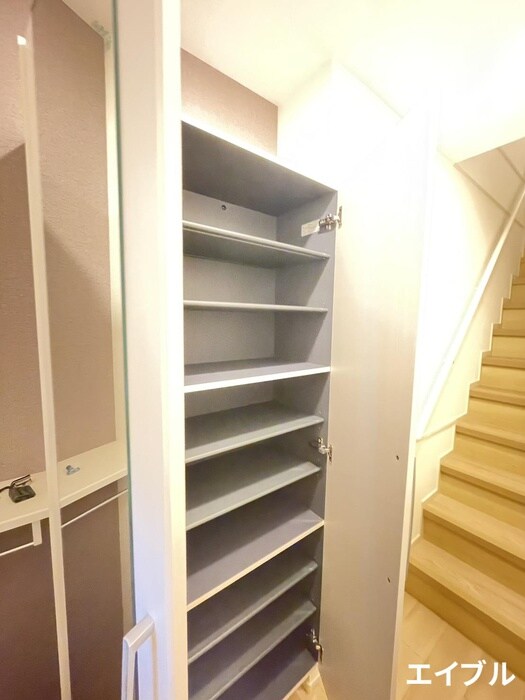 物件内観写真14　(靴箱)