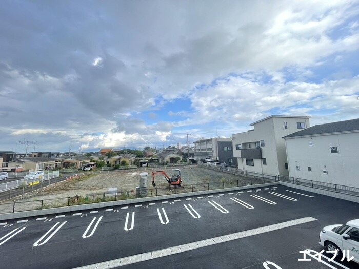 物件内観写真15　(室内からの展望)