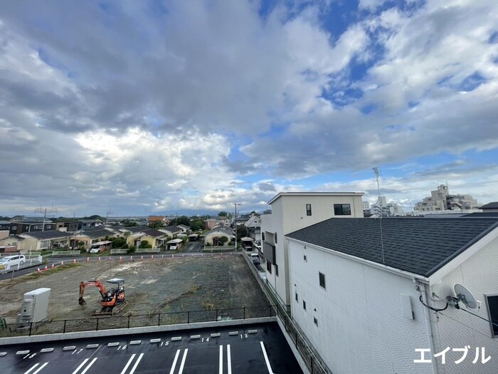 物件内観写真15　(室内からの展望)