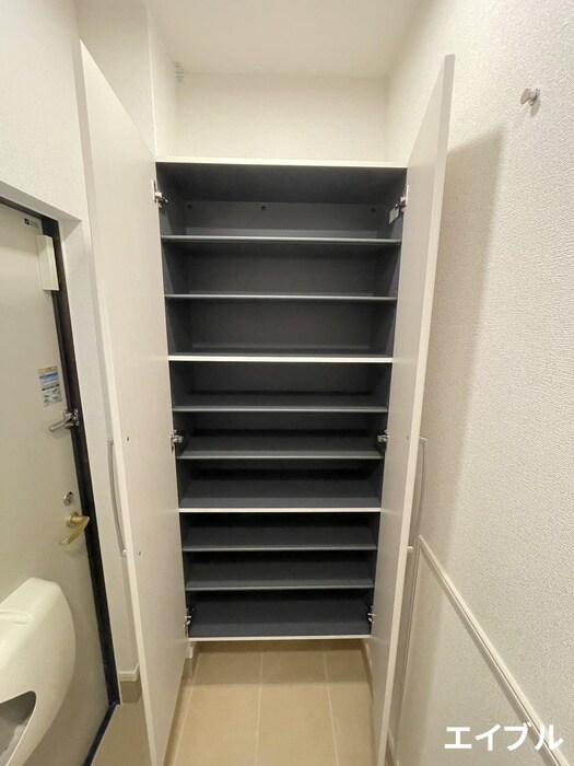 物件内観写真16　(靴箱)