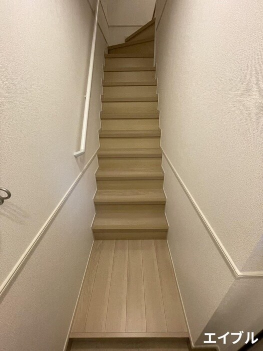 物件内観写真17　(玄関)