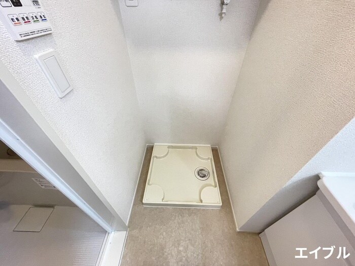 物件内観写真20　(洗濯機置場)