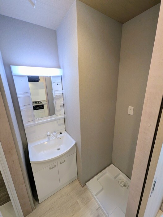 物件内観写真11　(洗面)