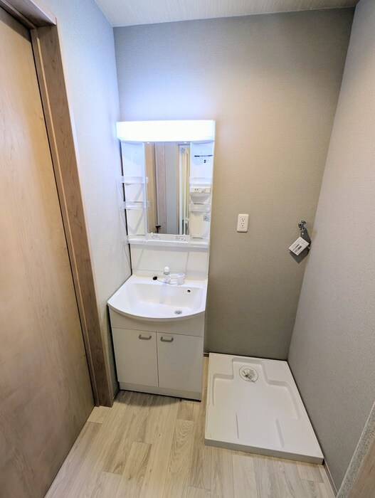 物件内観写真11　(洗面)