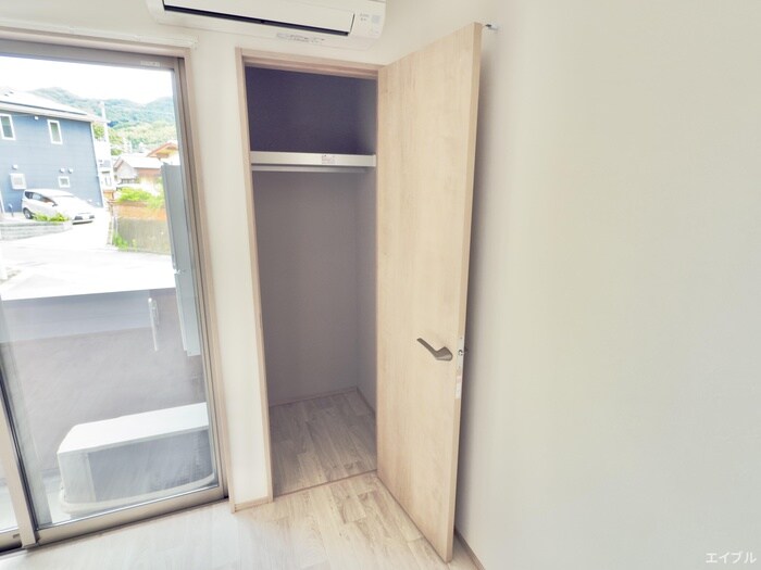 物件内観写真12　(収納)