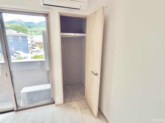 物件内観写真12　(収納)