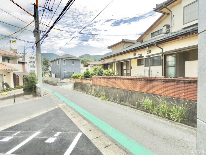 物件内観写真14　(室内からの展望)