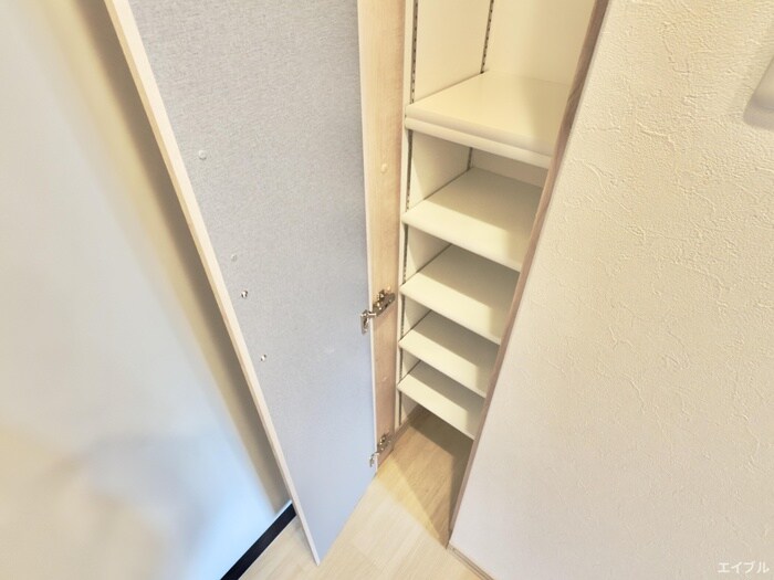 物件内観写真15　(靴箱)