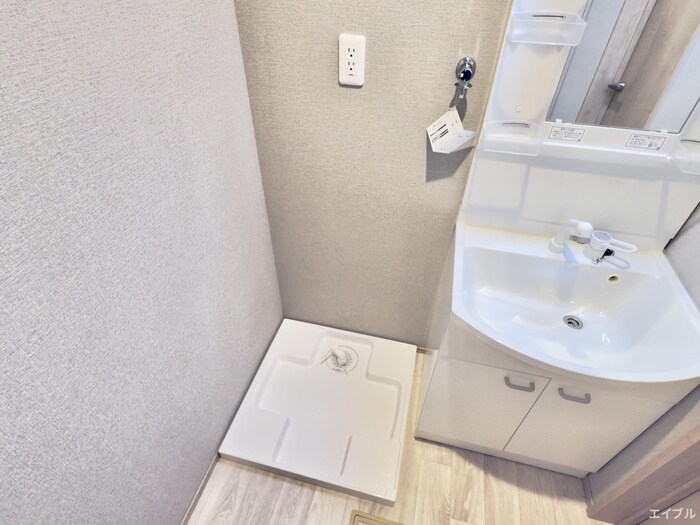 物件内観写真17　(洗濯機置場)