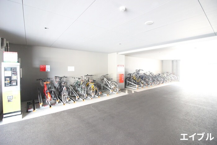 物件外観写真3　(駐輪場)