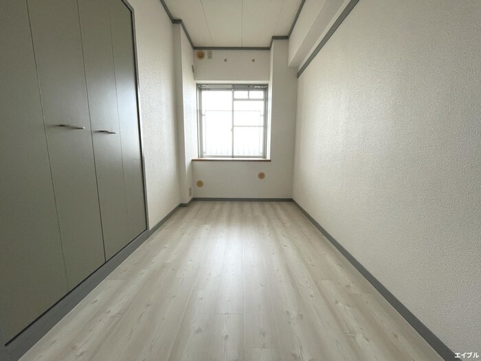 物件内観写真9　(居室)