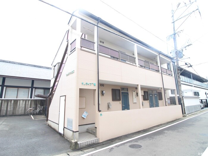 物件外観写真2　(外観写真)