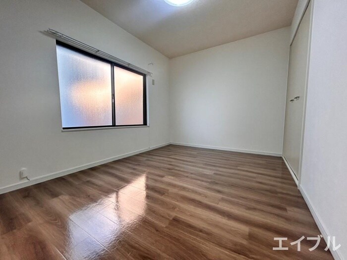 物件内観写真9　(居室)