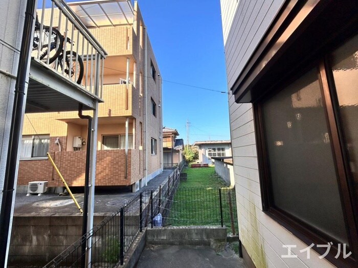 物件内観写真22　(室内からの展望)