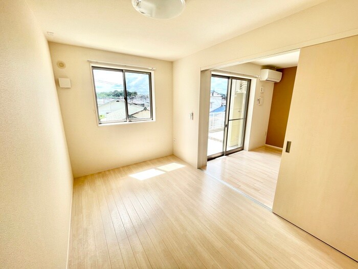 物件内観写真15　(居室)