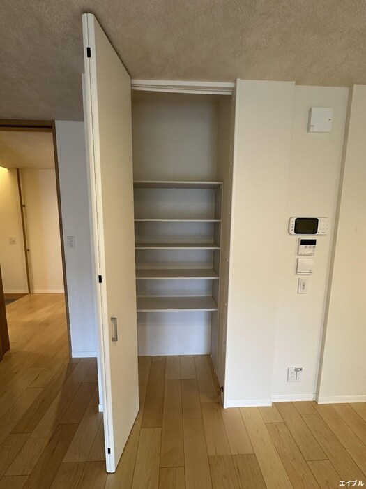 物件内観写真17　(収納)