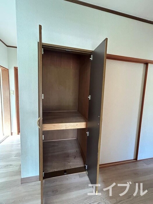 物件内観写真18　(収納)