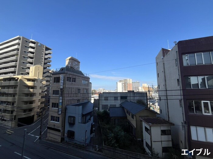 物件内観写真16　(室内からの展望)