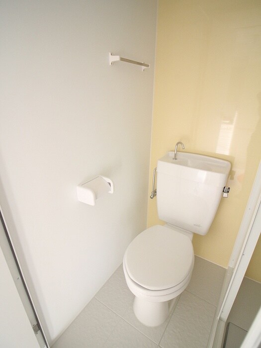 物件内観写真15　(トイレ)