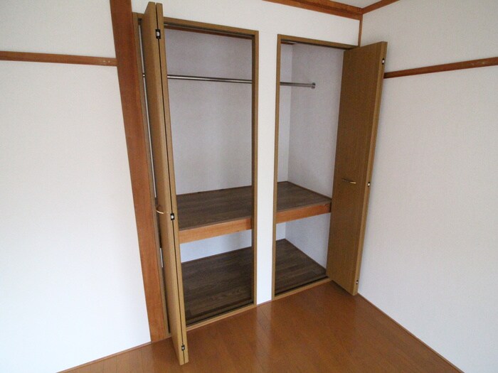 物件内観写真10　(収納)