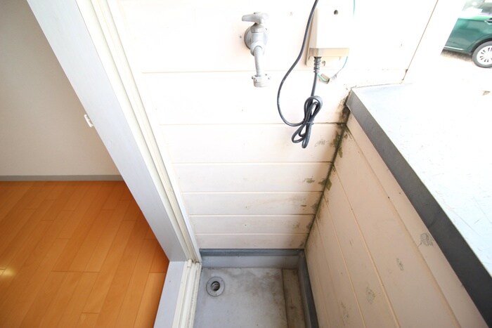 物件内観写真15　(洗濯機置場)