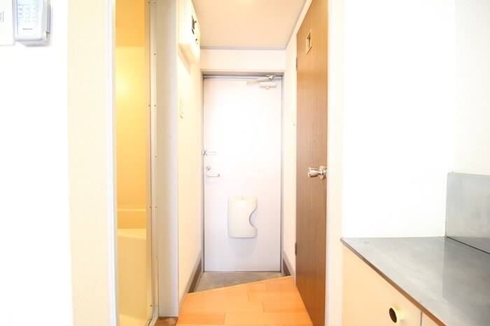 物件内観写真22　(玄関)