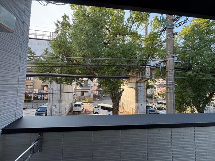 物件内観写真7　(室内からの展望)