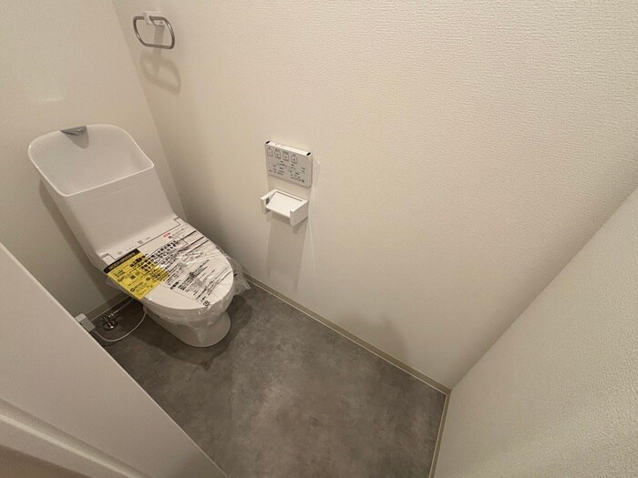 物件内観写真9　(トイレ)
