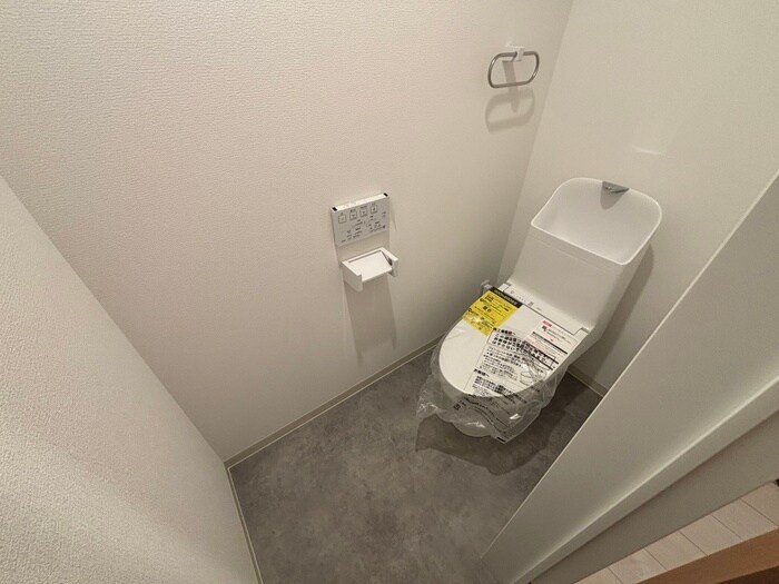 物件内観写真11　(トイレ)