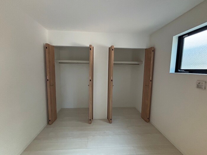 物件内観写真11　(収納)