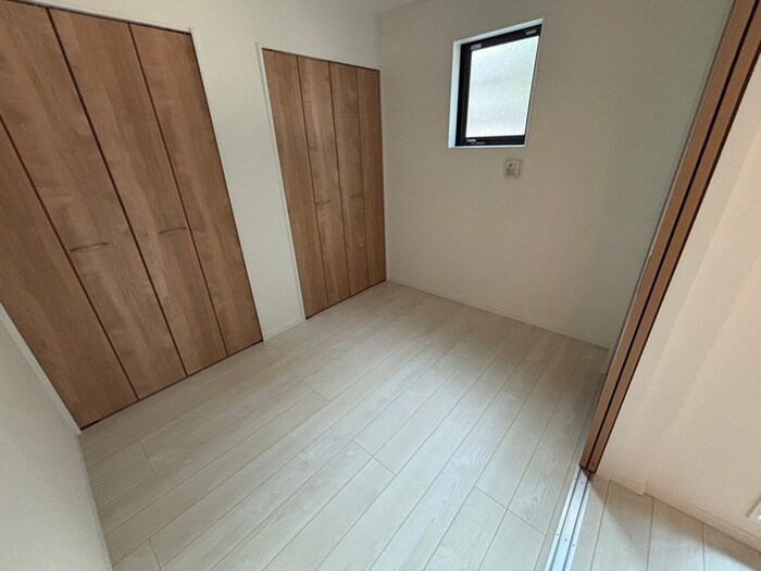 物件内観写真12　(居室)