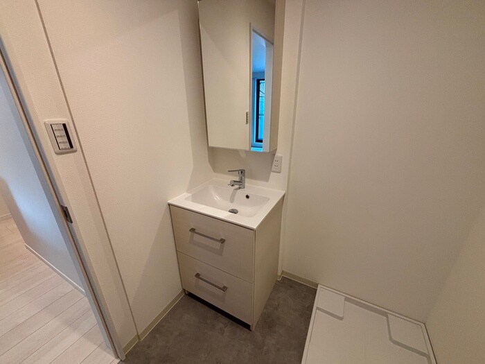 物件内観写真13　(洗面)