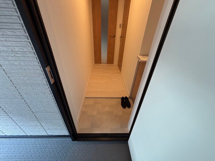 物件内観写真18　(玄関)