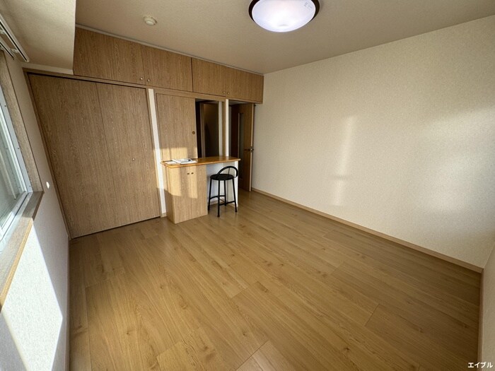 物件内観写真8　(居室)