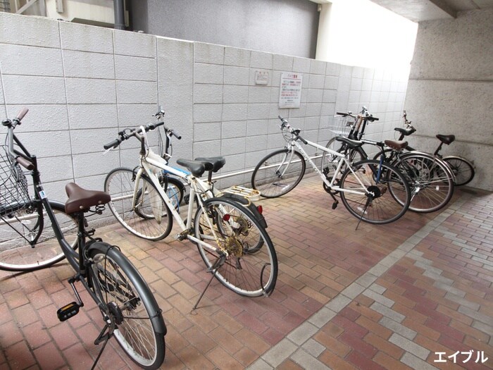 物件外観写真6　(駐輪場)